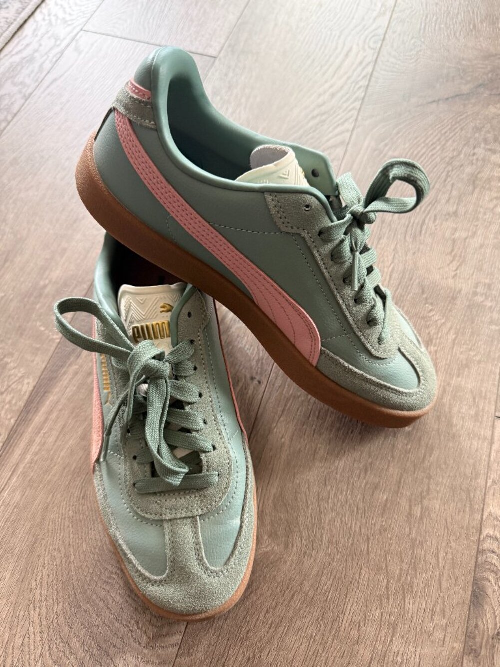PUMA Palermo Sneakers Mint Green Pink Gum Sole 7.5 Womens
